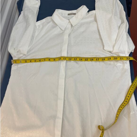 Chico’s Women’s Long Sleeve Collared Jacquard Blouse Color White Size 12/14 - Picture 8 of 8